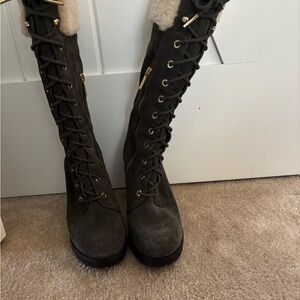 Michael Kors olive green suede Lace-Up boots, heel, shearling, zipper, laces